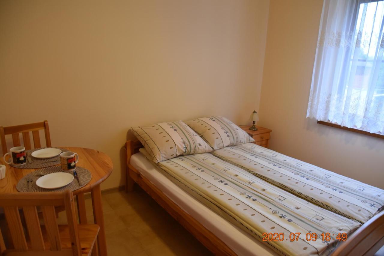 Apartamenty Przy Basenie Blisko Morza Brown Puck Exterior foto