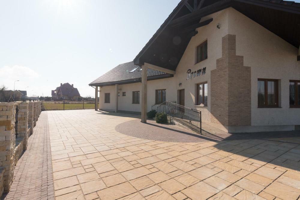 Apartamenty Przy Basenie Blisko Morza Brown Puck Exterior foto